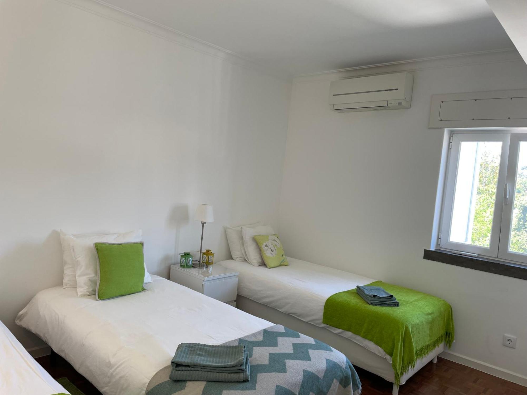 Apartamento Costa Pinto 2 Left